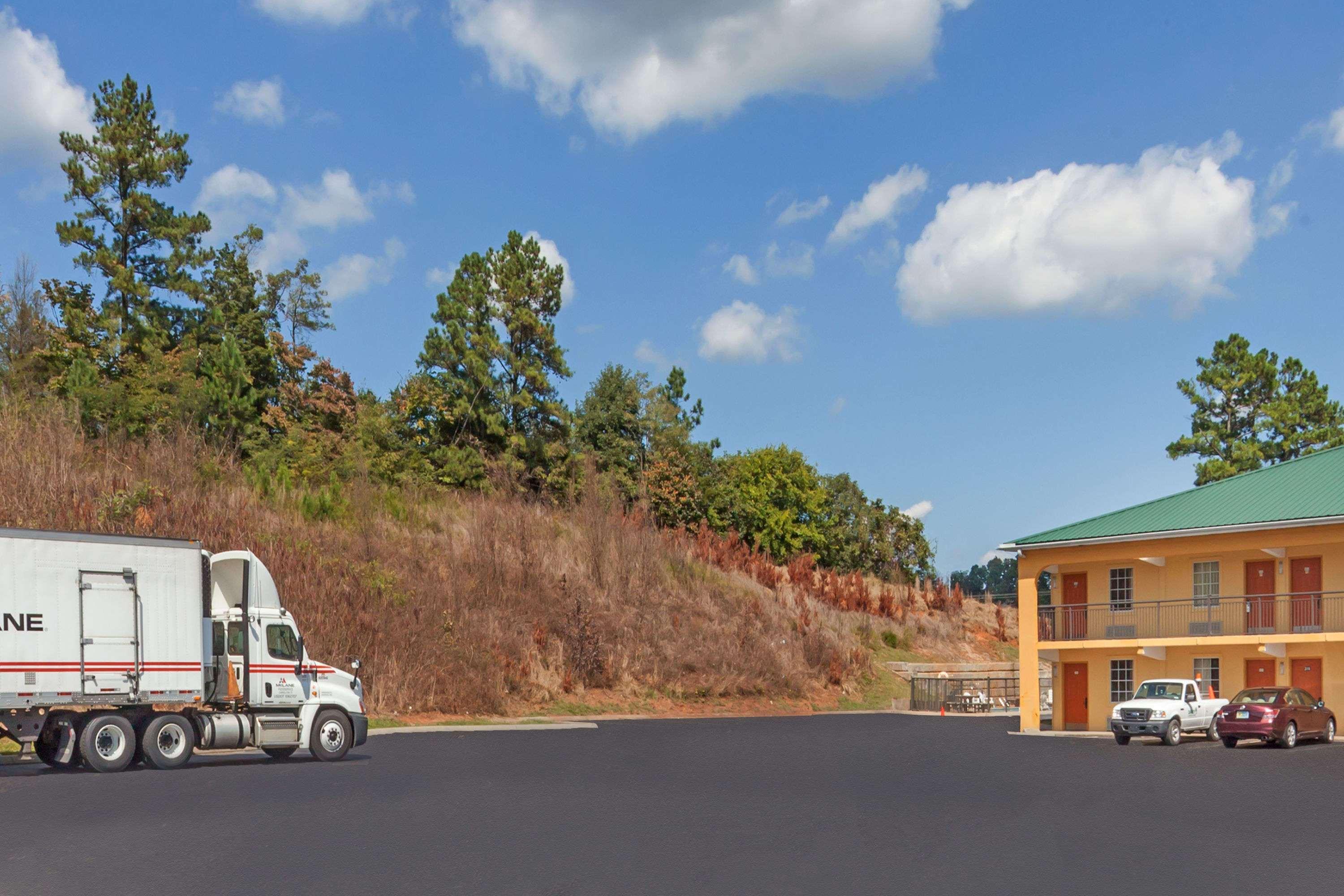 Days Inn By Wyndham Lenoir City Exterior foto